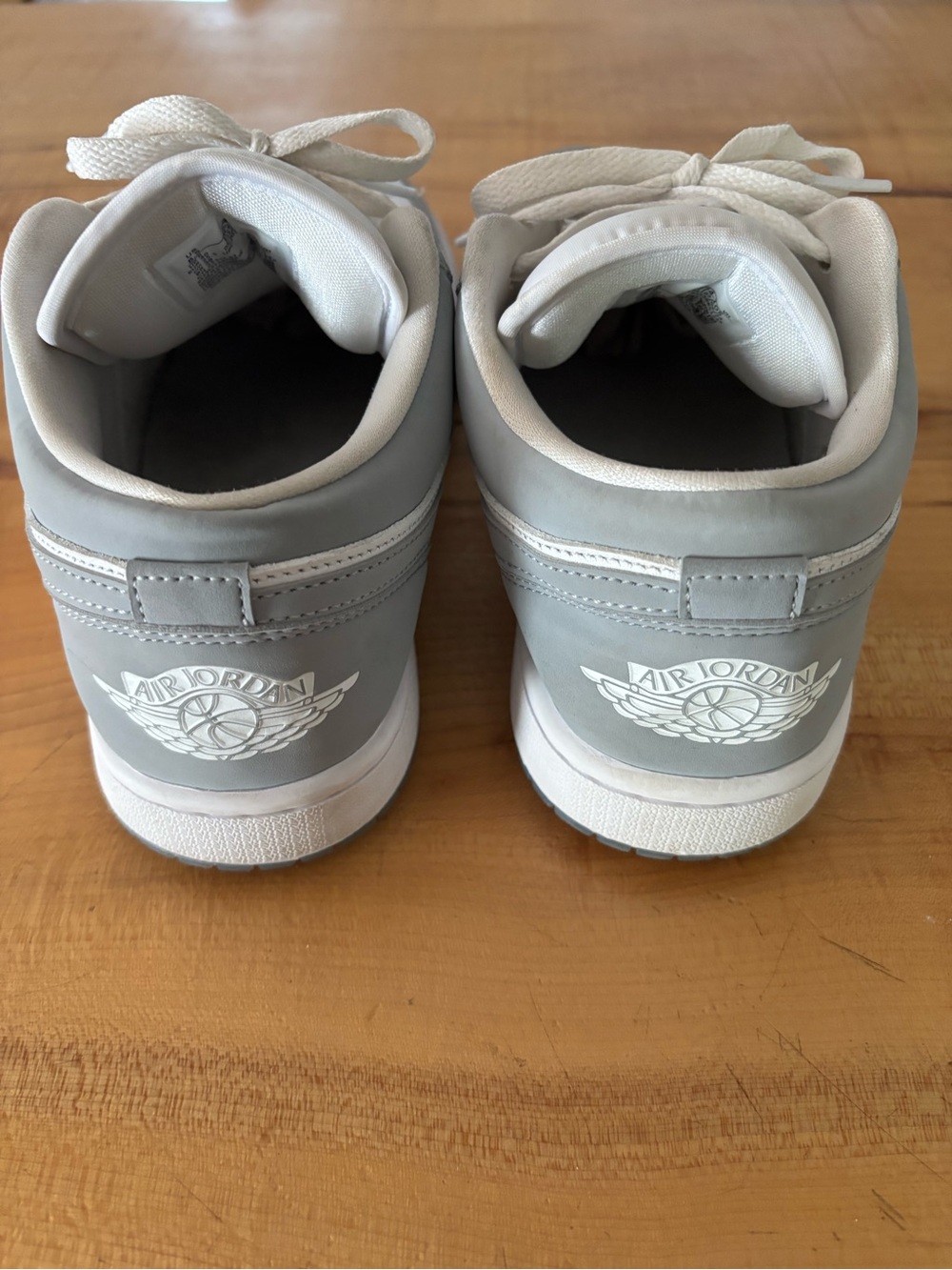 Jordan 1 Low - Picture 3 of 5